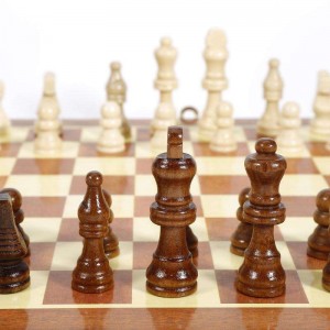 Conjunto de xadrez de madeira de 34 * 34 CM - tabuleiro dobrável, conjuntos de jogos de tabuleiro de xadrez portáteis feitos à mão para viagens com slots de armazenamento de peças de jogo - conjunto de xadrez para iniciantes para crianças e adultos