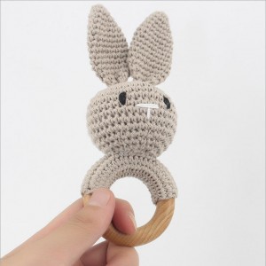 Houten babyrammelaar Mooie gehaakte konijnenringrammelaar Babyspeelgoed, Montessori-bijtspeeltje voor peuters